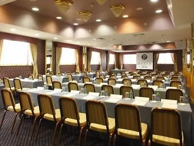 Plaza Hotel Tallaght